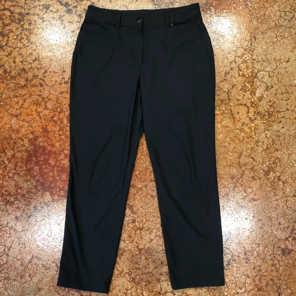 lululemon athletica Black Capri Pants